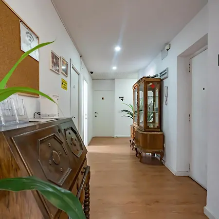 Versus * Валенсия